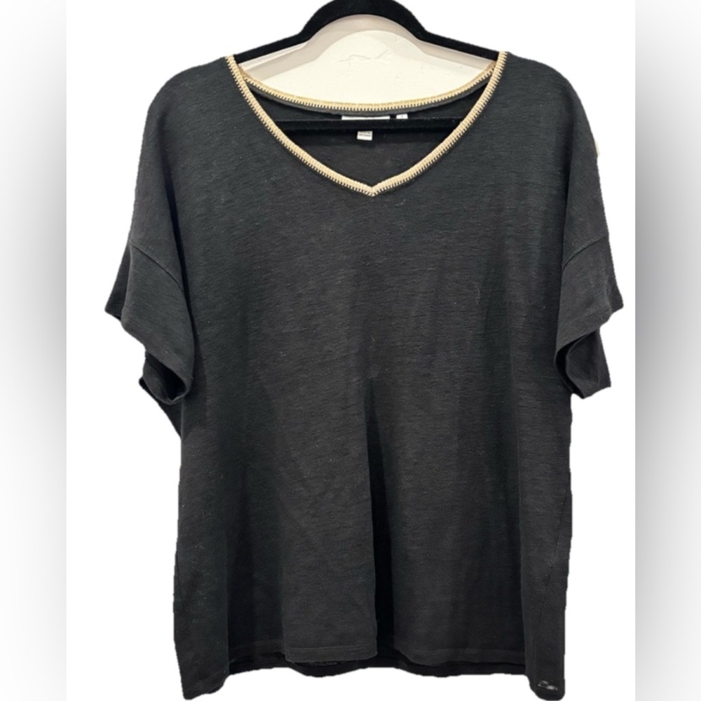 Chicos Size 2 Womens Short Sleeve Black Linen Top L V-Neck Gold Metallic Trim